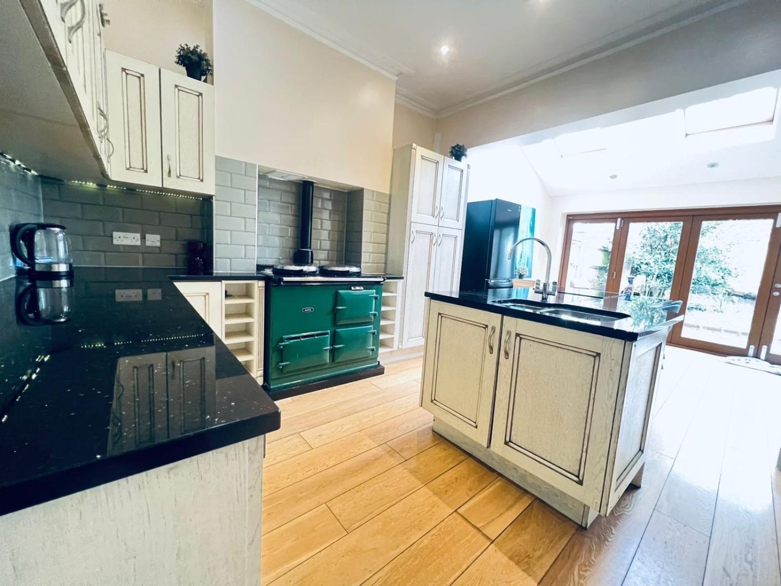 Cricklewood Boutique Stay Londra Esterno foto